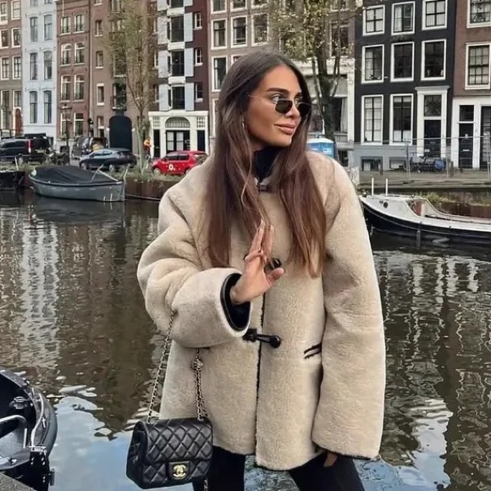 Elegant Cream Women's Coat Teddy sherpa faux fur women jacket oversized retro